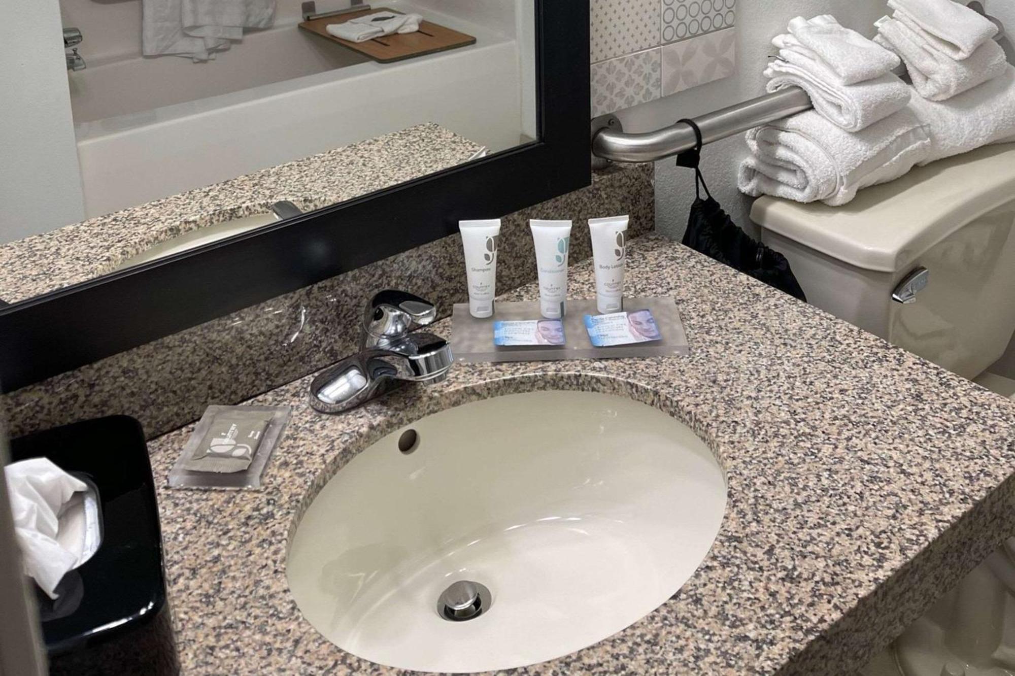 Country Inn & Suites By Radisson, Merrillville, In Buitenkant foto